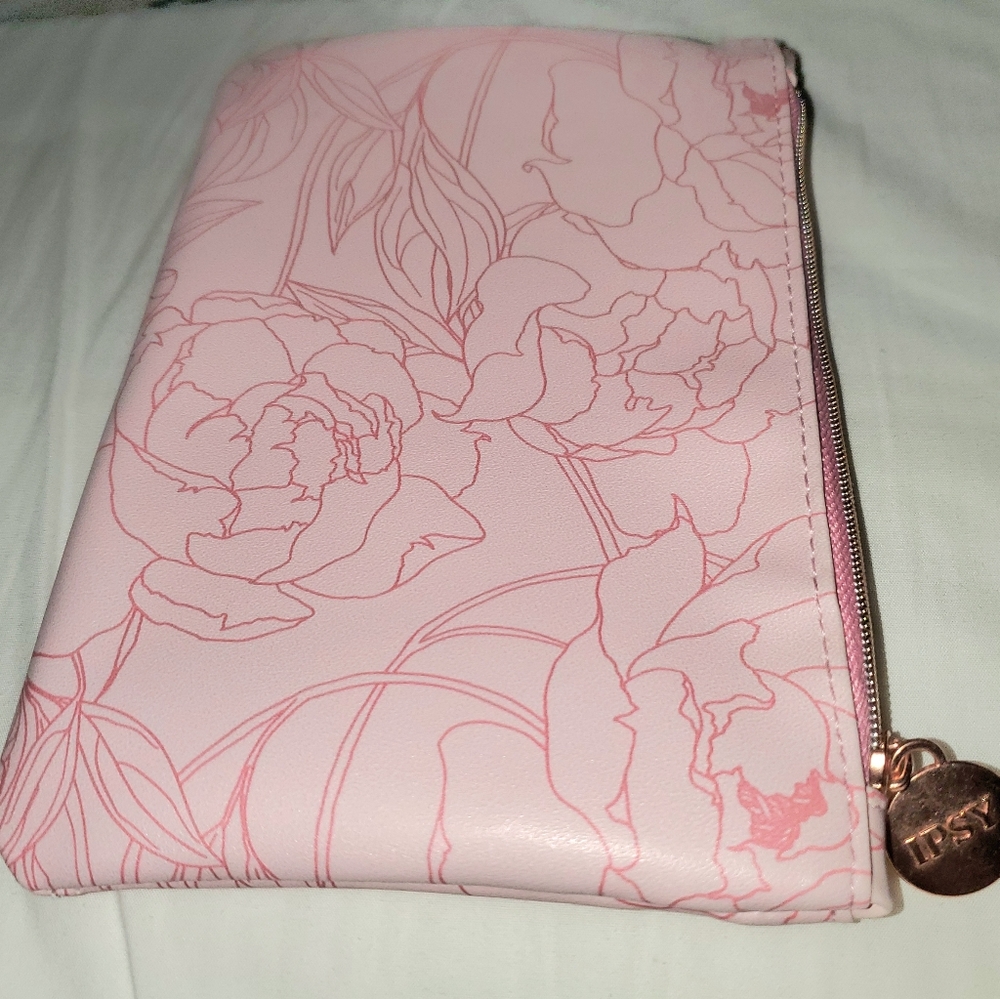 Ipsy Glam Cosmetic Bag With Makeup, New...